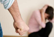 იტალიაში მყოფ ემიგრანტს ქმარი ემუქრება – Video ძალადობა