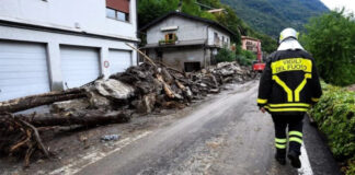 VIDEO – რა ხდება ამ დროისთვის იტალიის იმ ნაწილში, სადაც მეწყერი ჩამოწვა